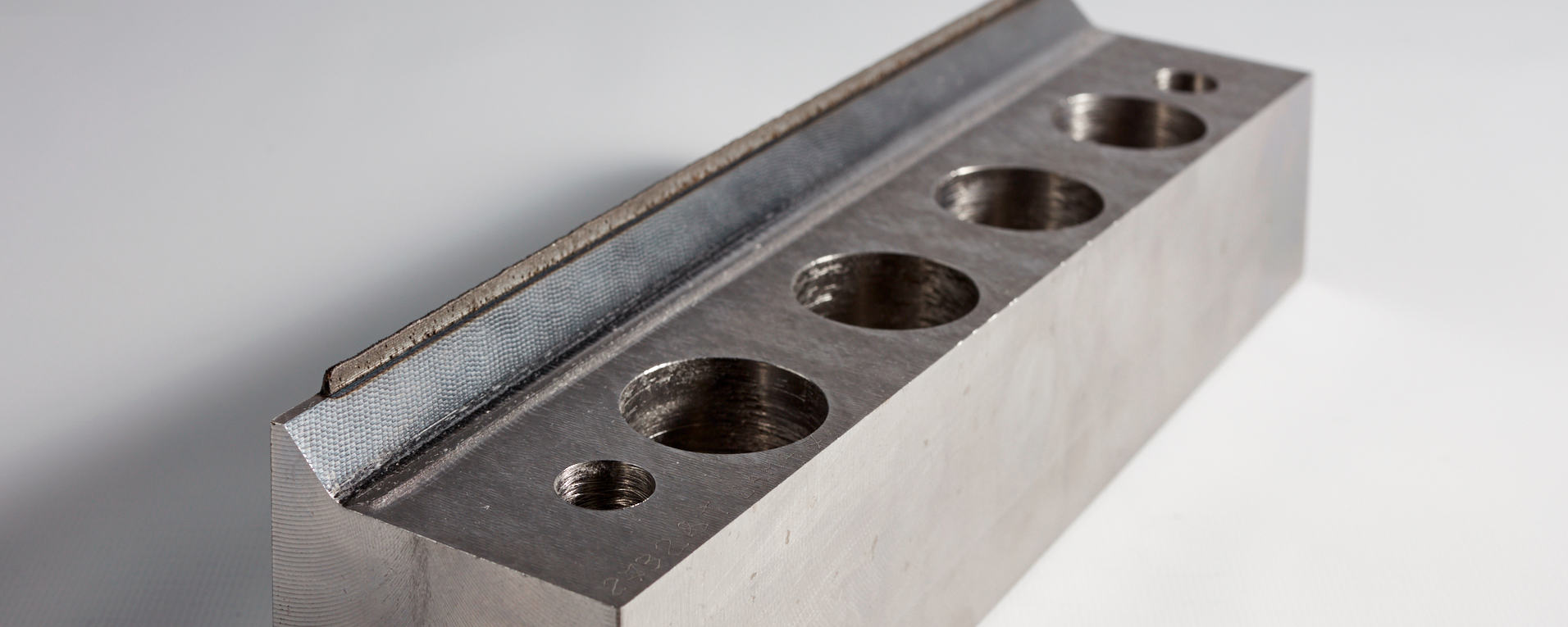 Metal component repair with Laser Metal Deposition